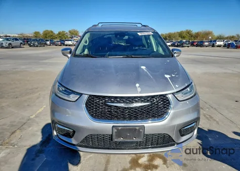 2021 Chrysler Pacifica Limited z USA, uszkodzony, nr VIN 2C4RC3GGXMR530023